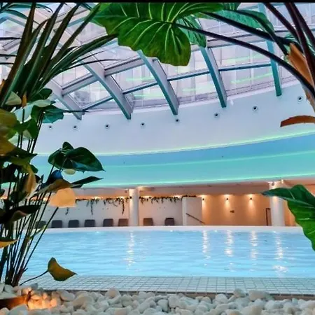 Apartment Hanza Tower 24 Pool & Jacusi *