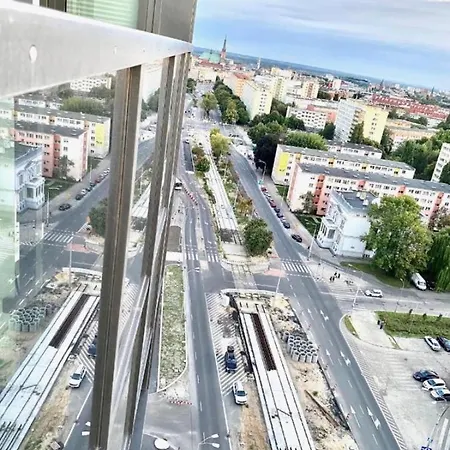 Hanza Tower 24 Pool & Jacusi * Szczecin
